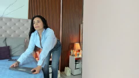 My name is Sofia online show from May 6, 12:31 pm