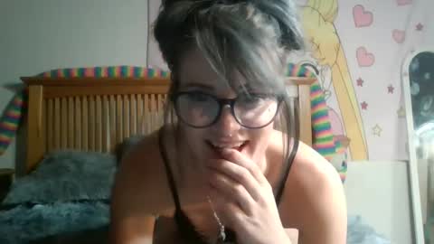 Snapshot of soulfuljourney chatting on September 28, 5:47 am soulfuljourney online show from September 28, 5:47 am