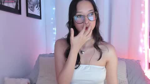 Snapshot of soy_iris chatting on March 1, 11:26 pm Irisita online show from March 1, 11:26 pm