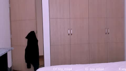 MIA online show from December 15, 4:15 pm