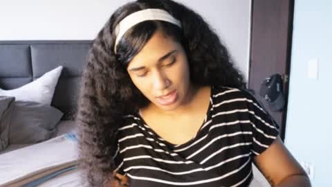 You want to talk to me more personal follow me in My Channel VIP  50 the discount       online show from May 3, 8:01 pm