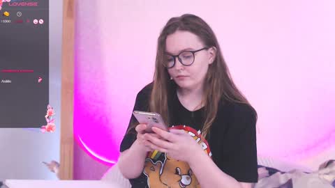 space_frog_ online show from December 31, 10:15 am