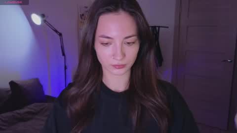 Snapshot of space_x_roxy chatting on December 9, 3:44 pm Roxy online show from December 9, 3:44 pm