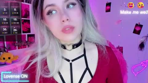  SparkleMona  online show from February 22, 1:33 am