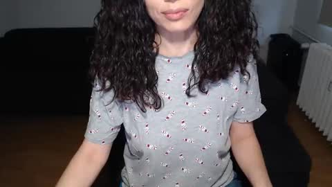 Snapshot of spoiled__doll chatting on December 9, 12:08 pm Doll online show from December 9, 12:08 pm