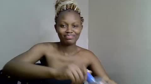 Snapshot of squirt_godes chatting on October 21, 4:38 am Tashy online show from October 21, 4:38 am