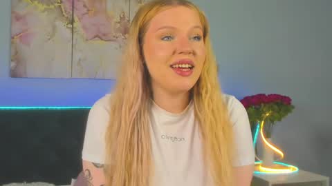 Sqwrtg online show from April 5, 1:04 am