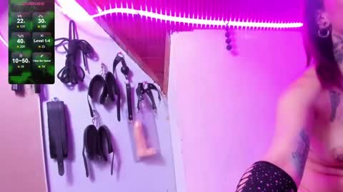 staacy online show from February 8, 3:52 am