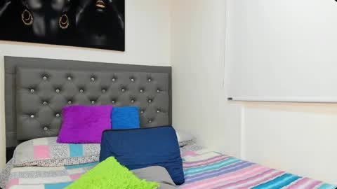 Snapshot of staywithme_x chatting on September 17, 3:26 am Melany online show from September 17, 3:26 am