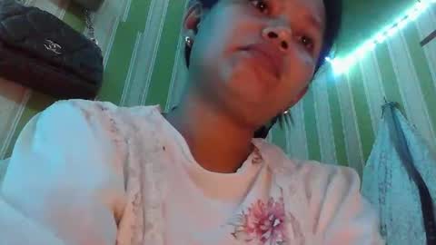 Snapshot of steffani_love chatting on October 21, 8:02 pm steffani_love online show from October 21, 8:02 pm