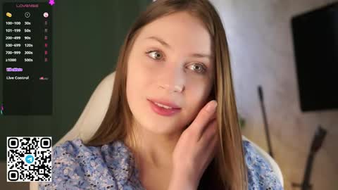 Stella online show from April 14, 10:04 am