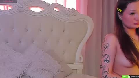 Stella online show from June 18, 3:41 am
