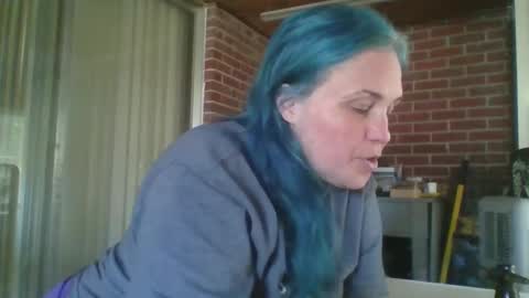 Stella online show from March 4, 7:09 pm