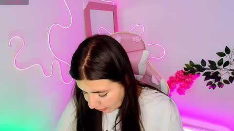 Emma online show from February 14, 2:13 am