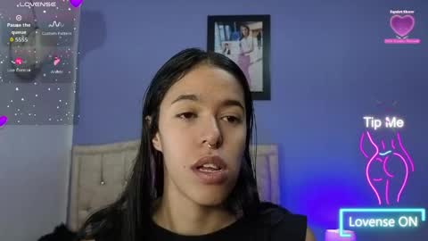 Stephania online show from June 5, 3:29 pm