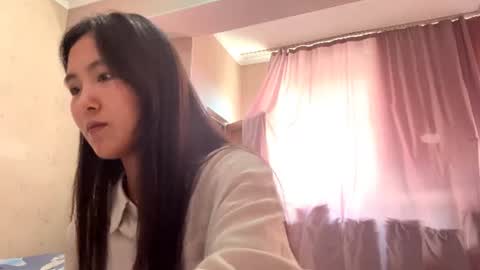 Elly online show from August 7, 9:16 am