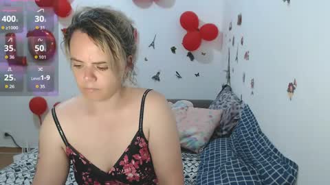 Stephanie   online show from June 4, 10:09 am