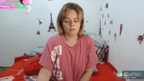 Stephanie   online show from December 4, 12:18 pm