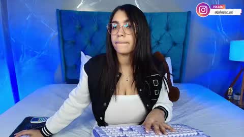 Stefanny online show from March 24, 12:16 am