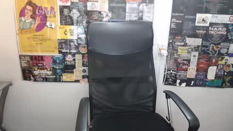 sthefanie__ online show from March 4, 12:12 pm