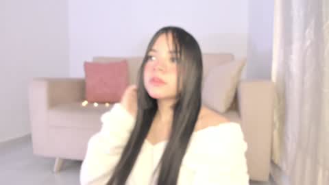 Zoe -INDEPENDENT MODEL online show from January 4, 1:10 am