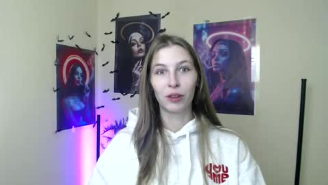 Amalia online show from November 10, 12:33 pm