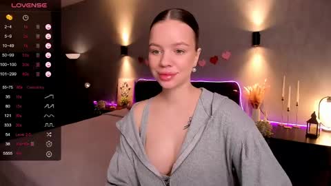 Mary online show from April 15, 8:15 am