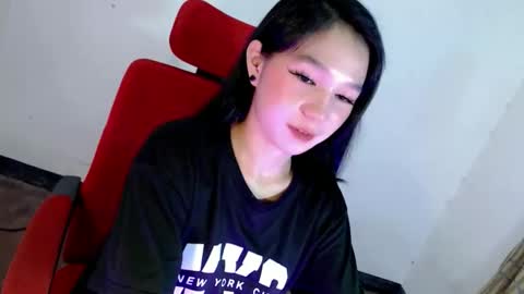 IM FLORIE online show from May 10, 11:12 am