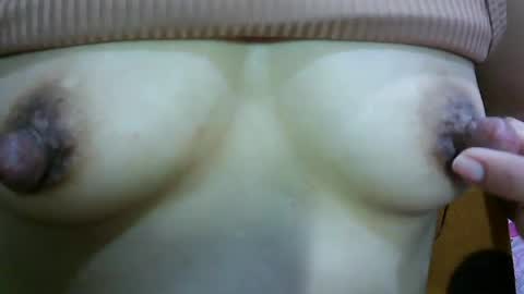 suckable_leigh online show from June 12, 9:12 pm