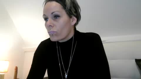 sucrette5629 online show from March 11, 1:23 pm