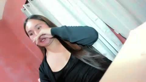 Im wendy if u like me here can u Thumbs up me online show from January 6, 6:33 pm