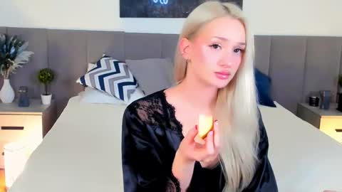 sugarwhisper online show from November 25, 3:03 pm