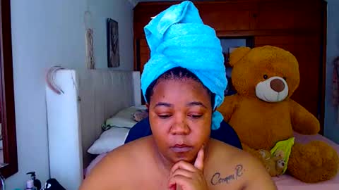 Cami   Back in 2 hours online show from May 31, 11:16 am