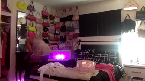 sukkisparkx online show from April 18, 10:29 am