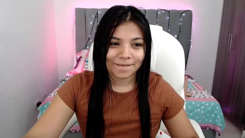 llll online show from February 3, 9:39 pm