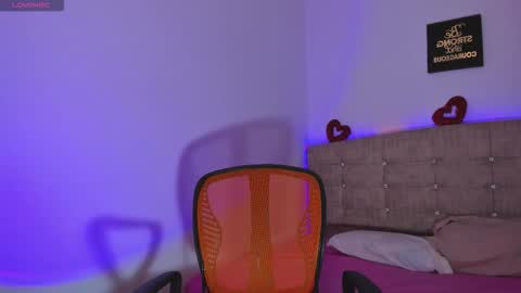 summer_girls01 online show from September 12, 9:22 pm