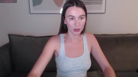 Liby online show from November 25, 6:31 pm