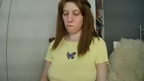 summerbluesky online show from April 24, 3:04 pm