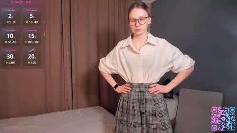 Kiki online show from February 10, 1:30 am