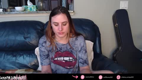 Snapshot of sunny420princess chatting on January 6, 1:19 pm Sunny420 online show from January 6, 1:19 pm