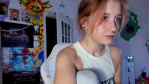 Snapshot of sunny_mouse chatting on September 15, 6:26 pm Sunny online show from September 15, 6:26 pm