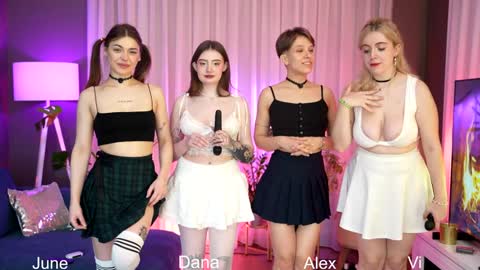Snapshot of sunnyfia chatting on January 31, 12:06 am Fia  -  TG -  Mia -  Alice -  online show from January 31, 12:06 am
