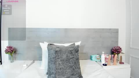 sunnywhitee online show from January 17, 7:32 pm