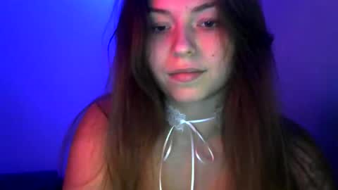 Lisa online show from December 18, 2:33 pm