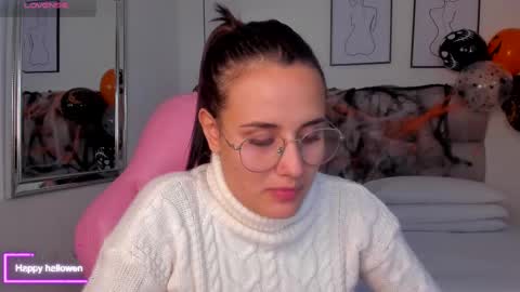 Susan online show from October 24, 10:39 pm