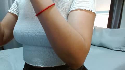 Snapshot of susana_hank chatting on December 13, 7:53 pm susana online show from December 13, 7:53 pm