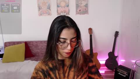 Susana hendrix    online show from November 20, 6:31 pm