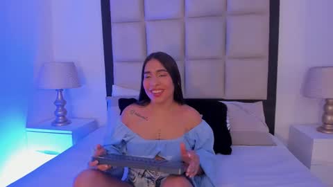 sussyfoxx_ online show from March 4, 7:53 pm