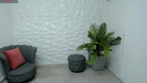 Susy online show from February 26, 7:08 pm