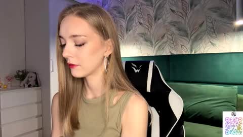 Jessica online show from October 27, 4:35 pm